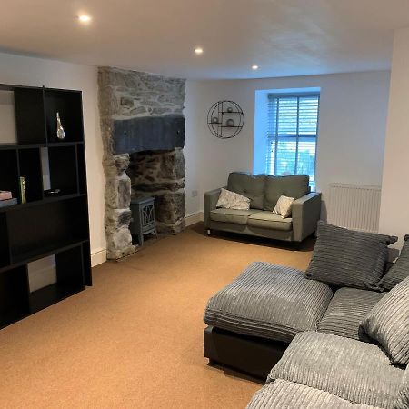 Cosy Cottage In Picturesque Snowdonia With Stunning Views Of The Moelwyn Mountains Blaenau Ffestiniog Exteriör bild