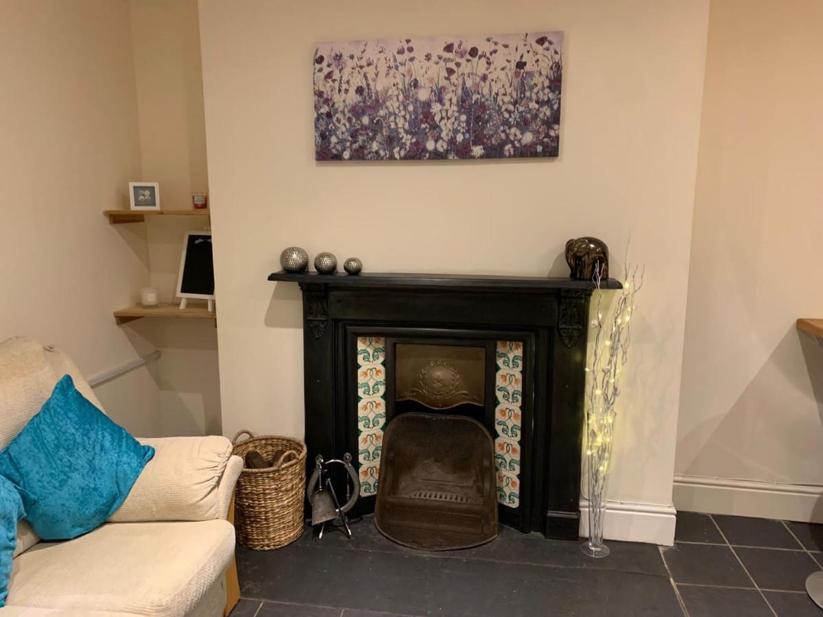 Cosy Cottage In Picturesque Snowdonia With Stunning Views Of The Moelwyn Mountains Blaenau Ffestiniog Exteriör bild